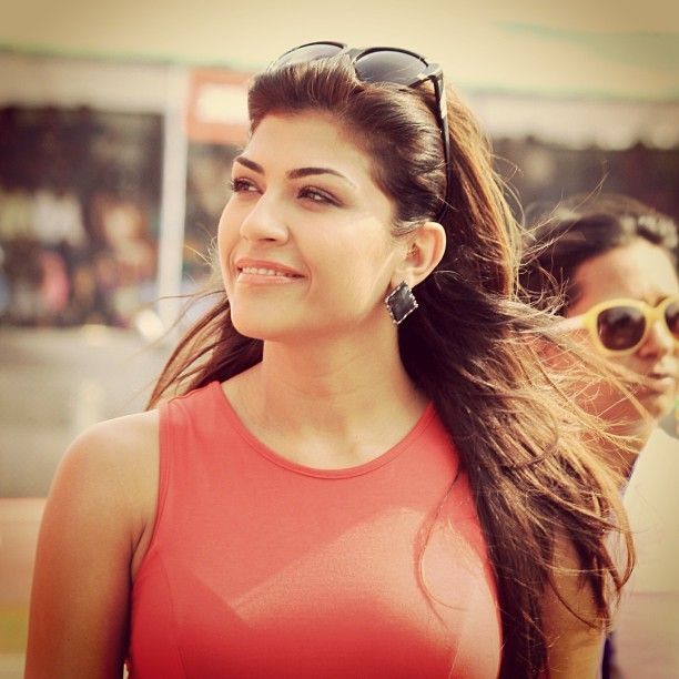 TV & IPL Host Archana Vijaya Private Life Photos