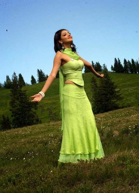 Kajal Agarwal Sizzling Hot Beach Pictures