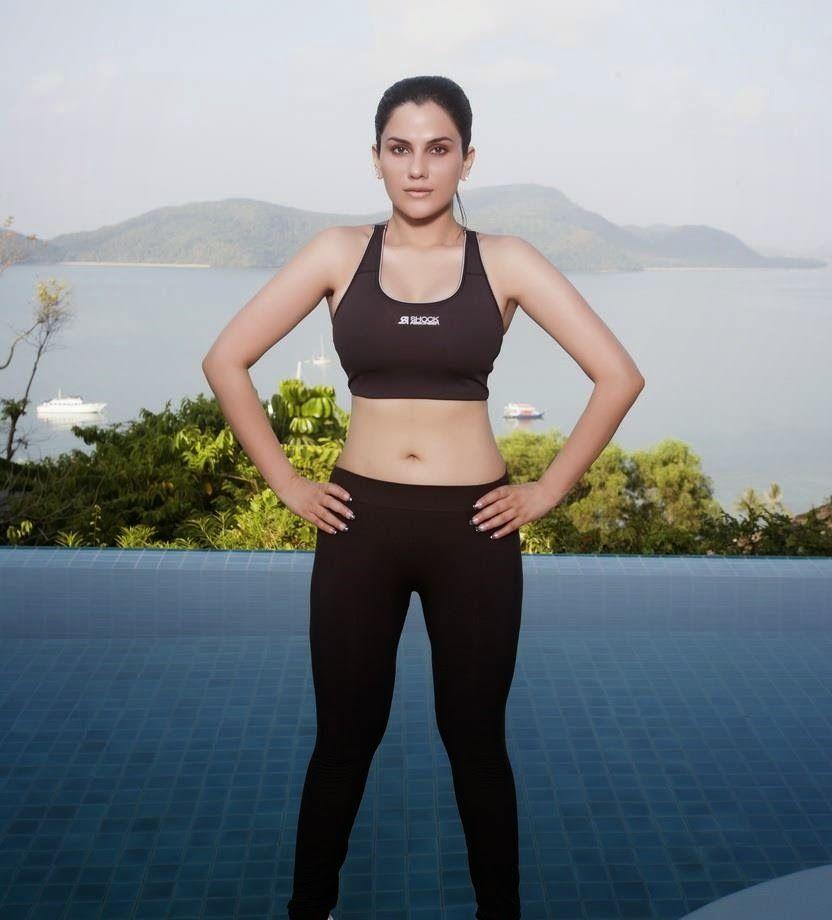 Kanishka Singh Sexy Hot Stills