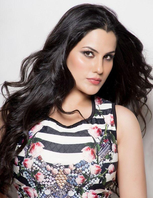 Kanishka Singh Sexy Hot Stills