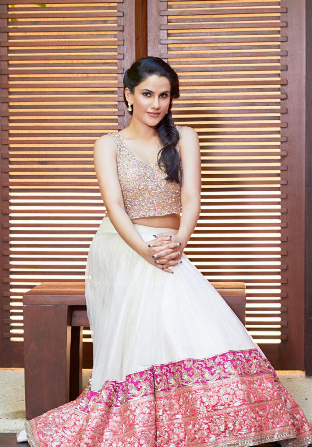 Kanishka Singh Sexy Hot Stills