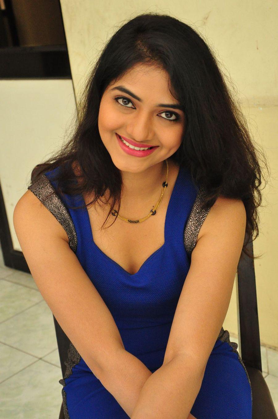 Kashmira Kulkarni New Pics