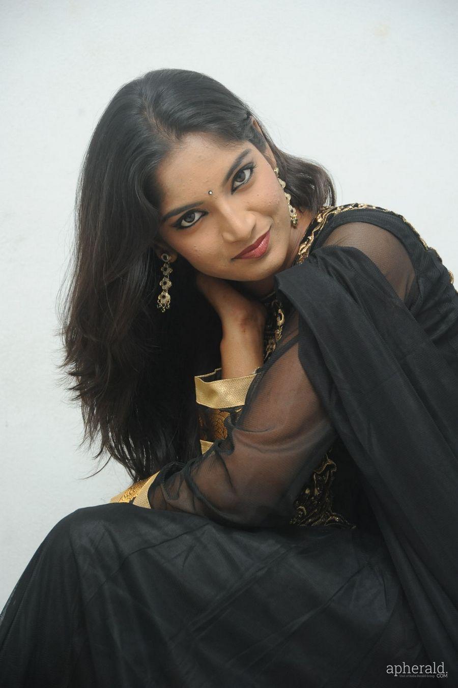 Keerthi Amodi Cute Images