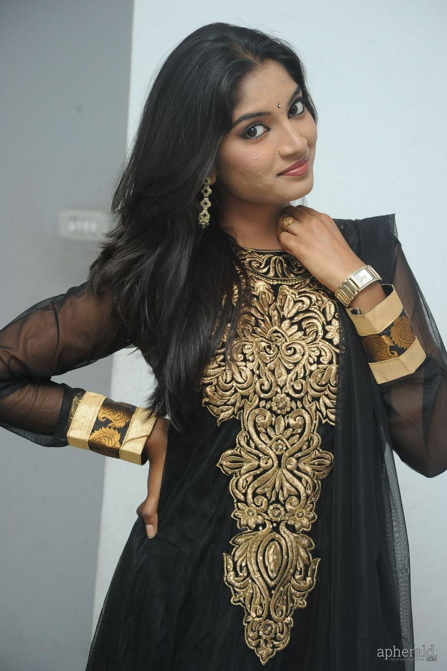 Keerthi Amodi Cute Images