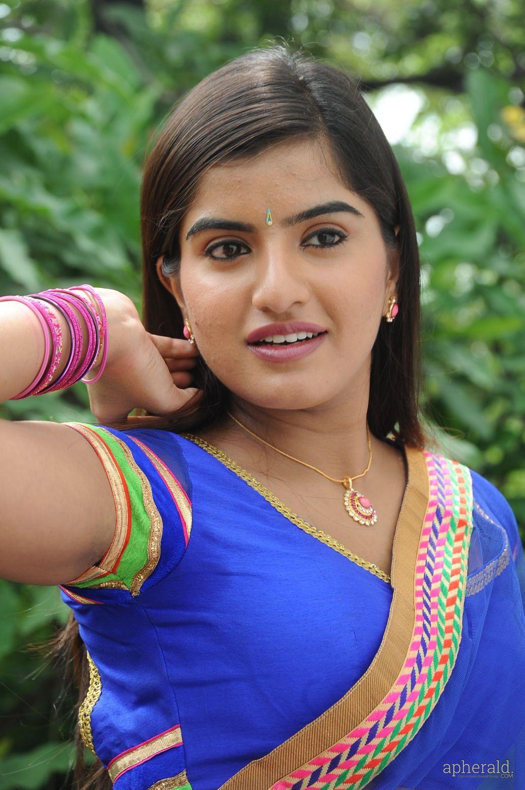 Kerthana Podwal Half Saree Hot Photos
