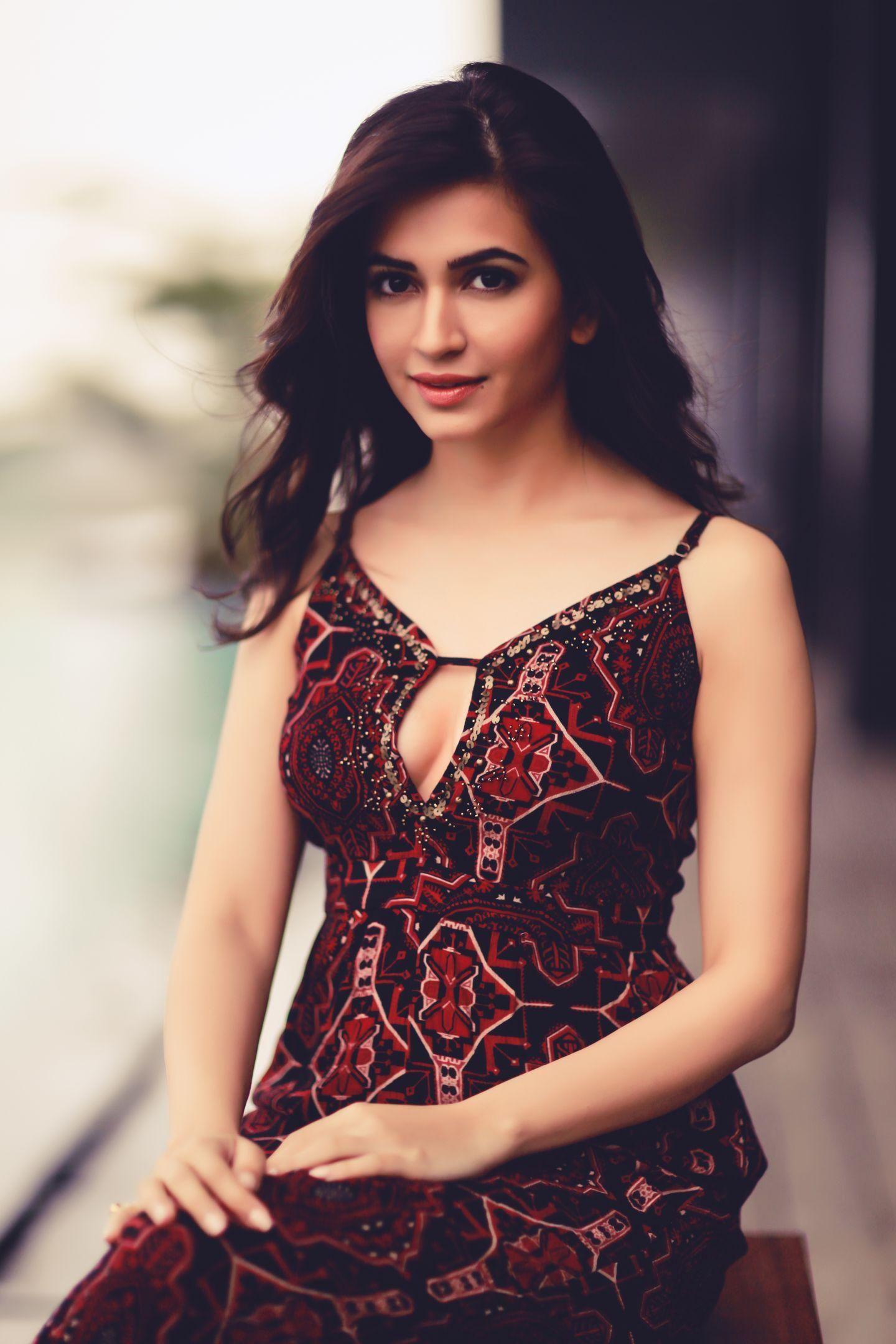 Kriti Kharbanda Latest Hot Photoshoot Stills