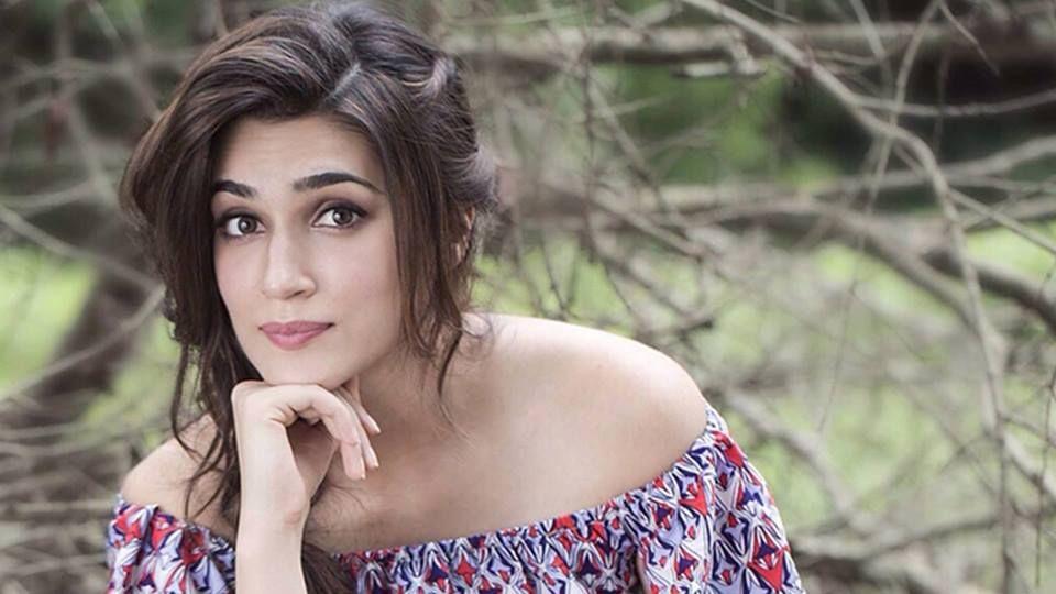 Kriti Sanon Beautiful Cute Photos