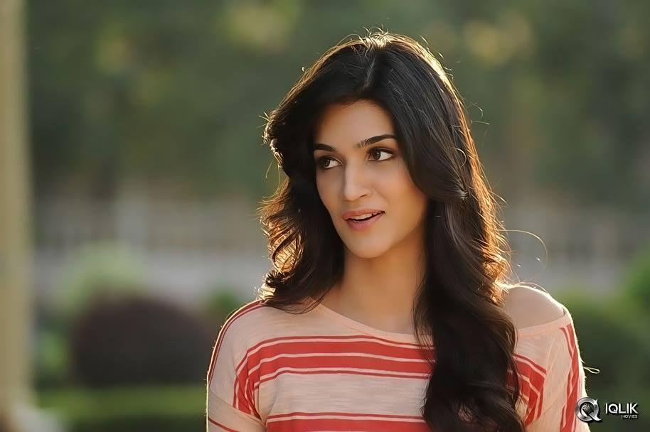 Kriti Sanon Beautiful Cute Photos
