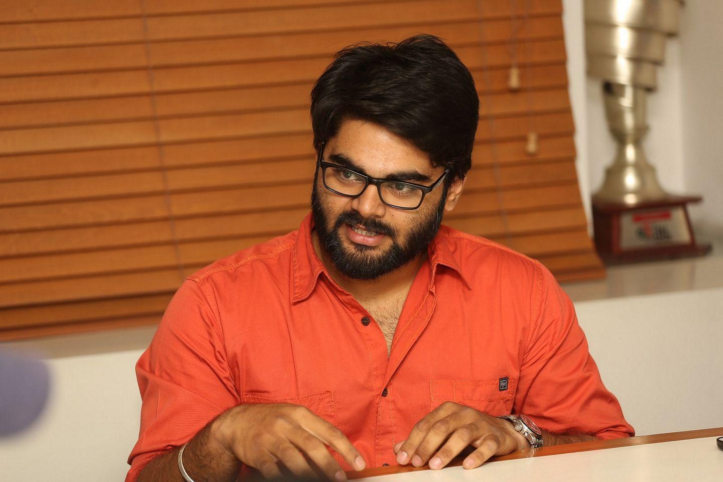 Kshanam Director Ravikanth Photos