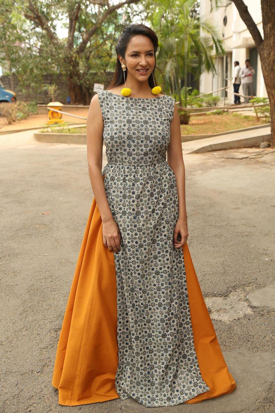 Lakshmi Manchu at Kshanam Press Meet Photos