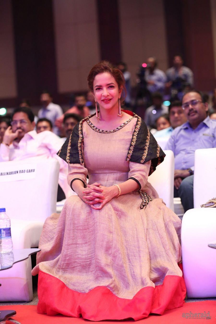lakshmi manchu At tv 5 Awards