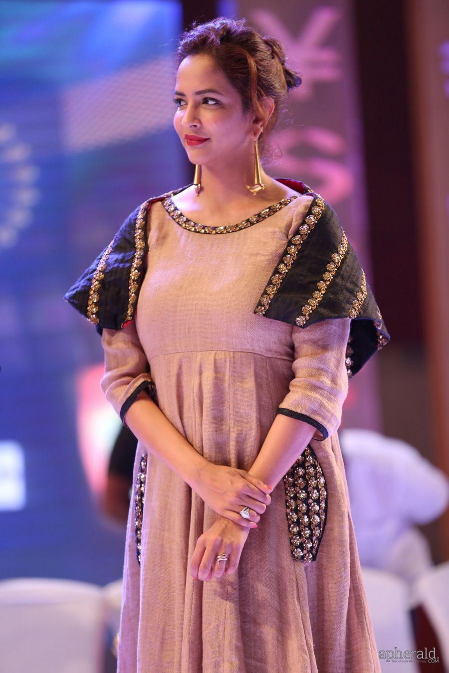 lakshmi manchu At tv 5 Awards