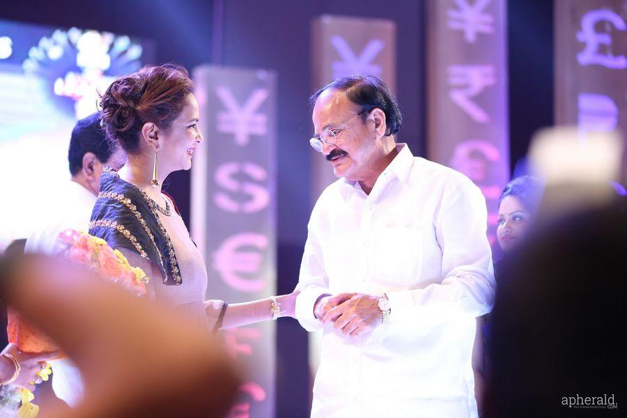 lakshmi manchu At tv 5 Awards
