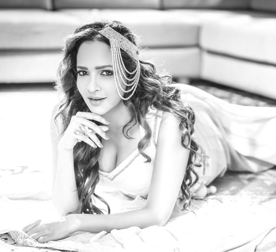 Lakshmi Manchu Hot Photoshoot