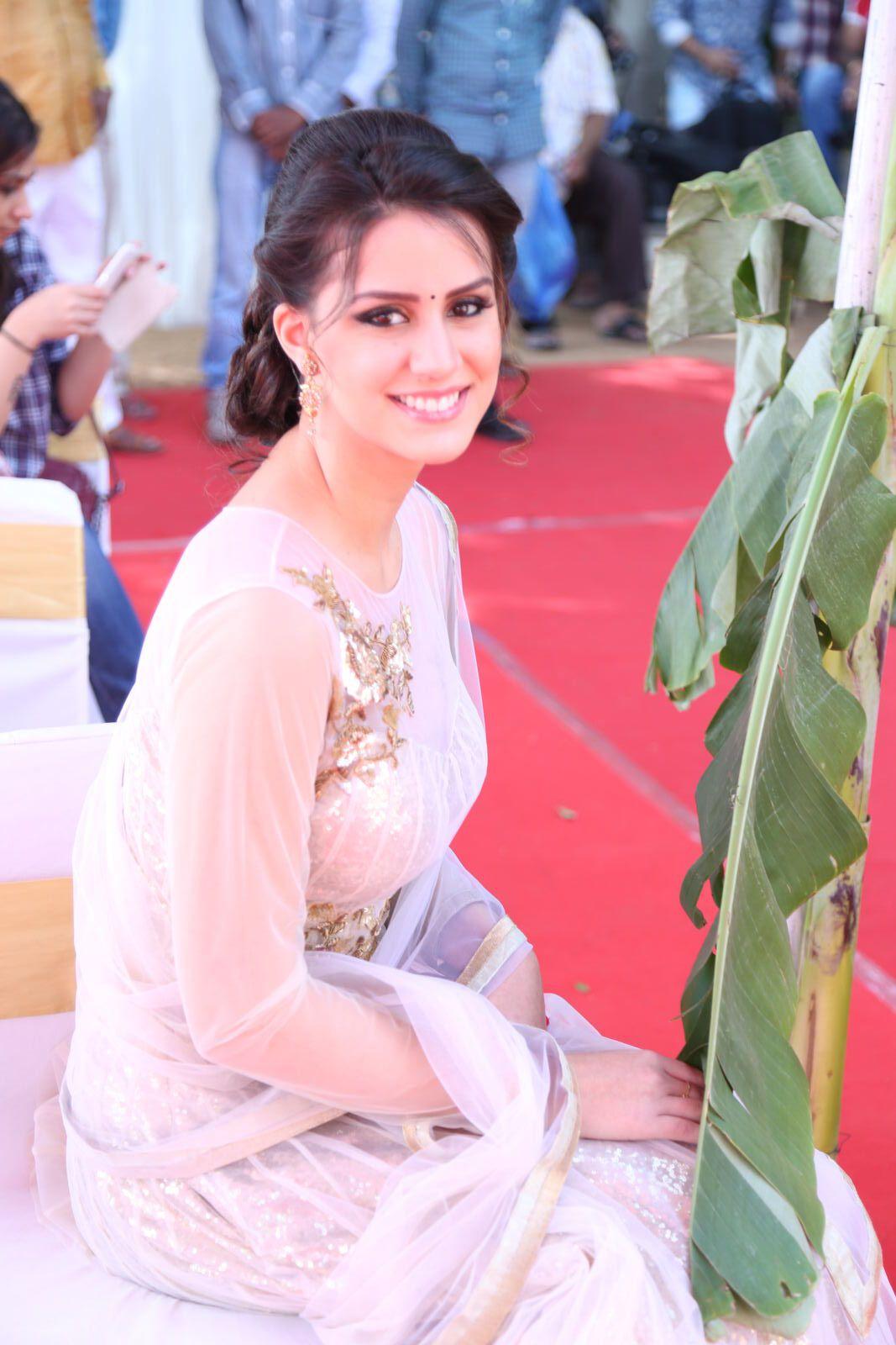 Larissa Bonesi Stills