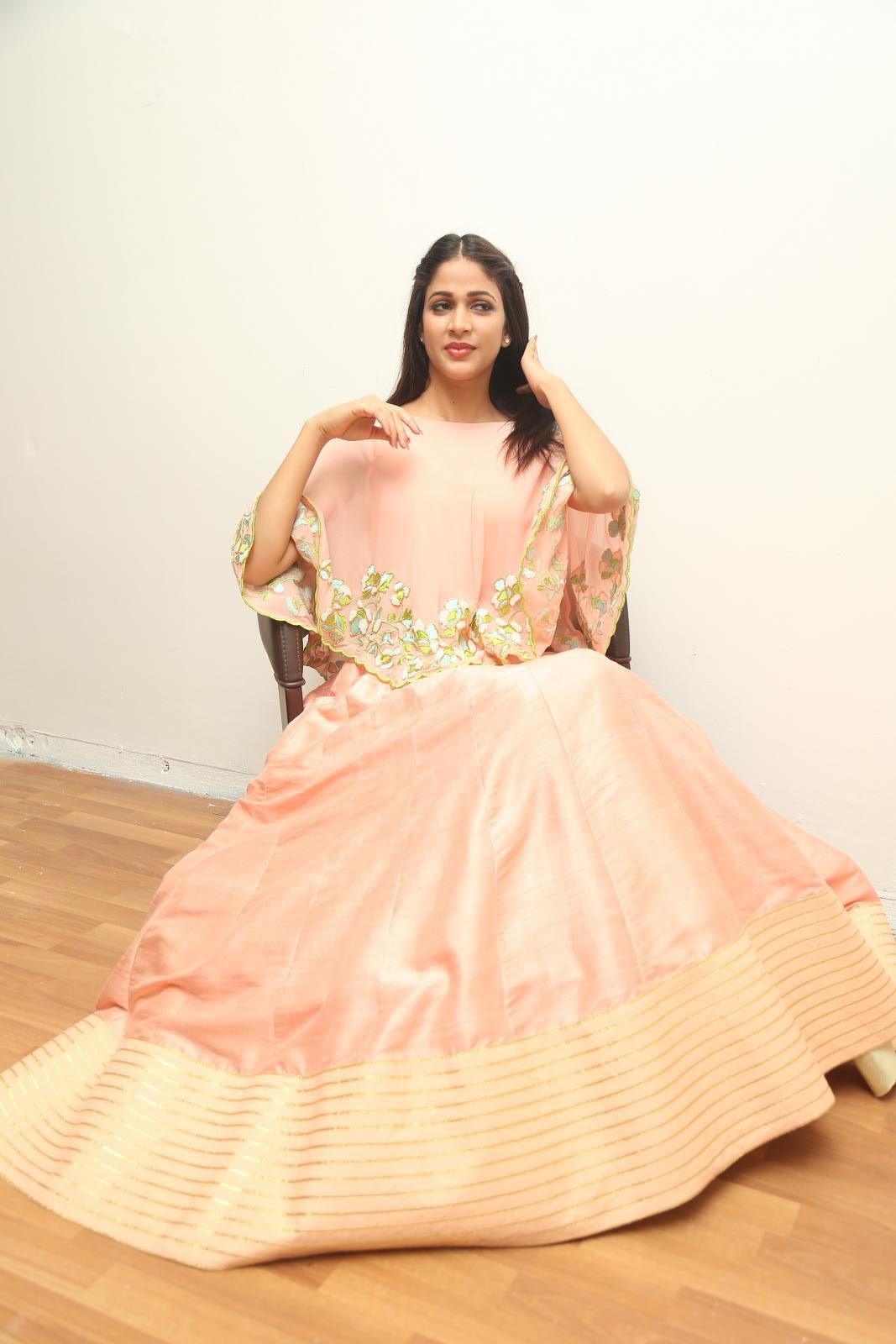 Lavanya Tripathi Cute Beautiful Pics