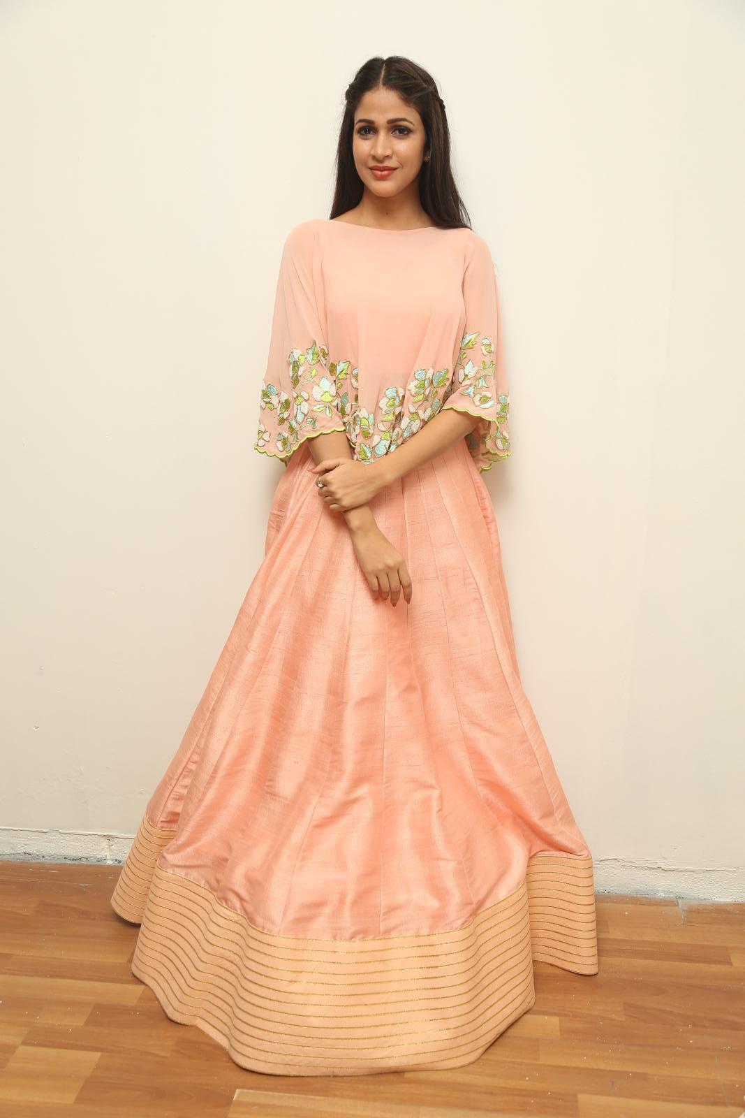 Lavanya Tripathi Cute Beautiful Pics