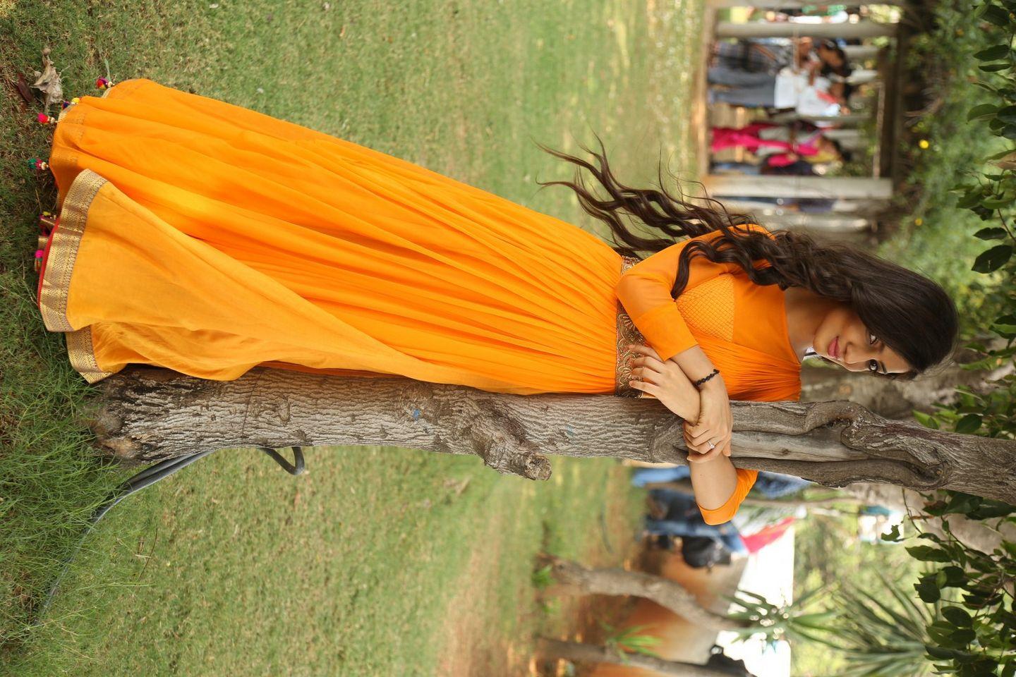 Lovey Sasan Cute Pics