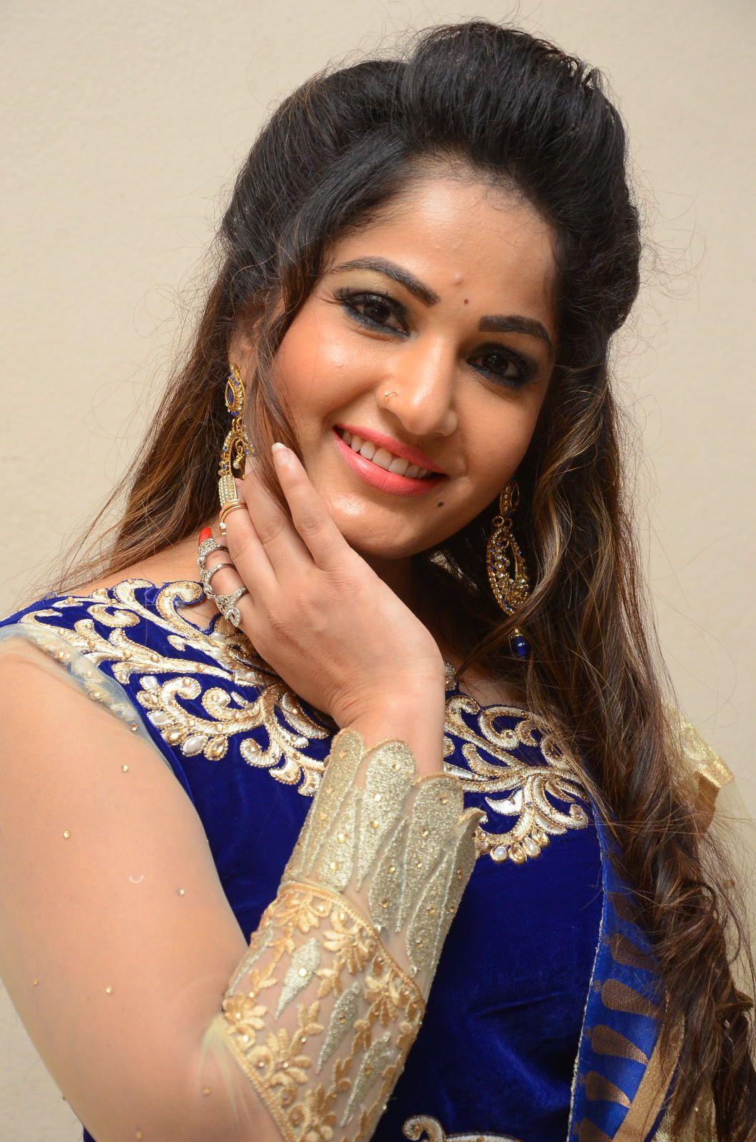 Madhavi Latha Beautiful Images