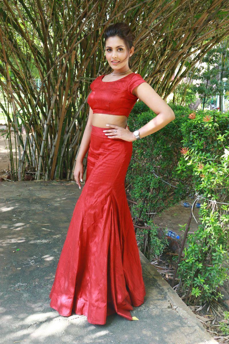 Madhu Shalini at Thoongavanam Trailer Launch