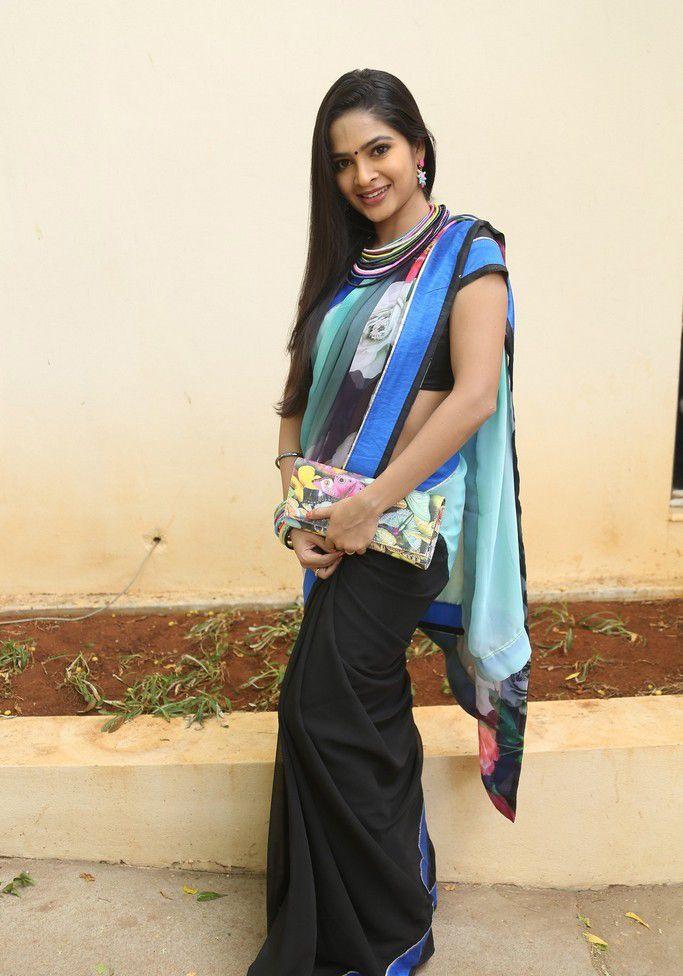 Madhumitha Beautiful Saree Pics