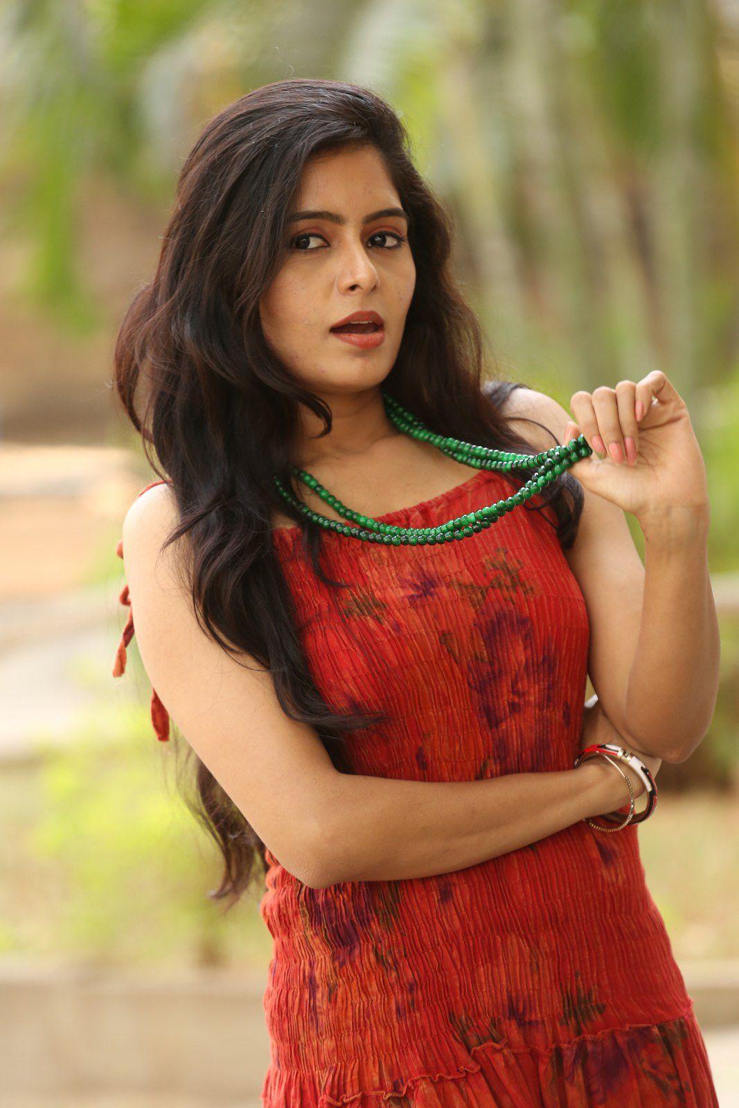 Madhumitha Cute Beautiful Pics