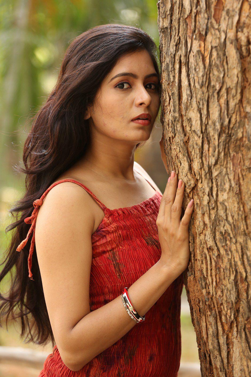 Madhumitha Cute Beautiful Pics