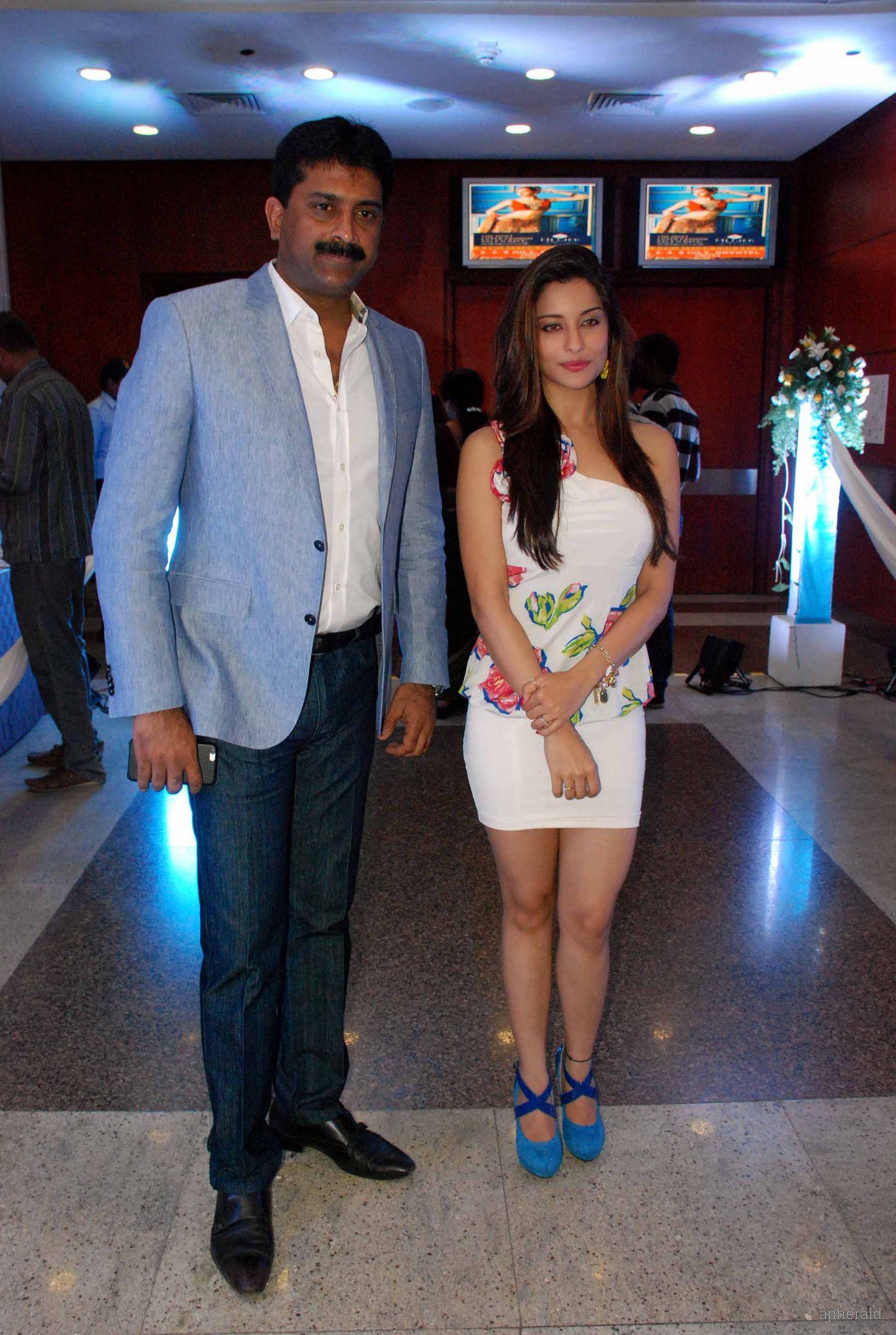 Madhuurima Banerjee Inaugurates Hi Life Lifestyle Exhibition