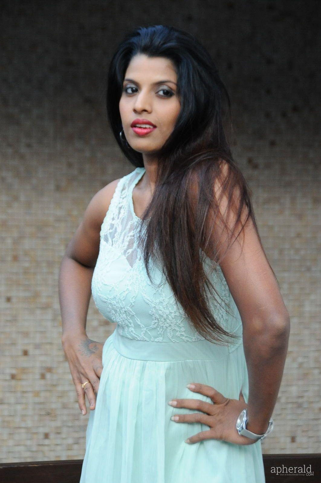 Manisha Pillai Hot Pics