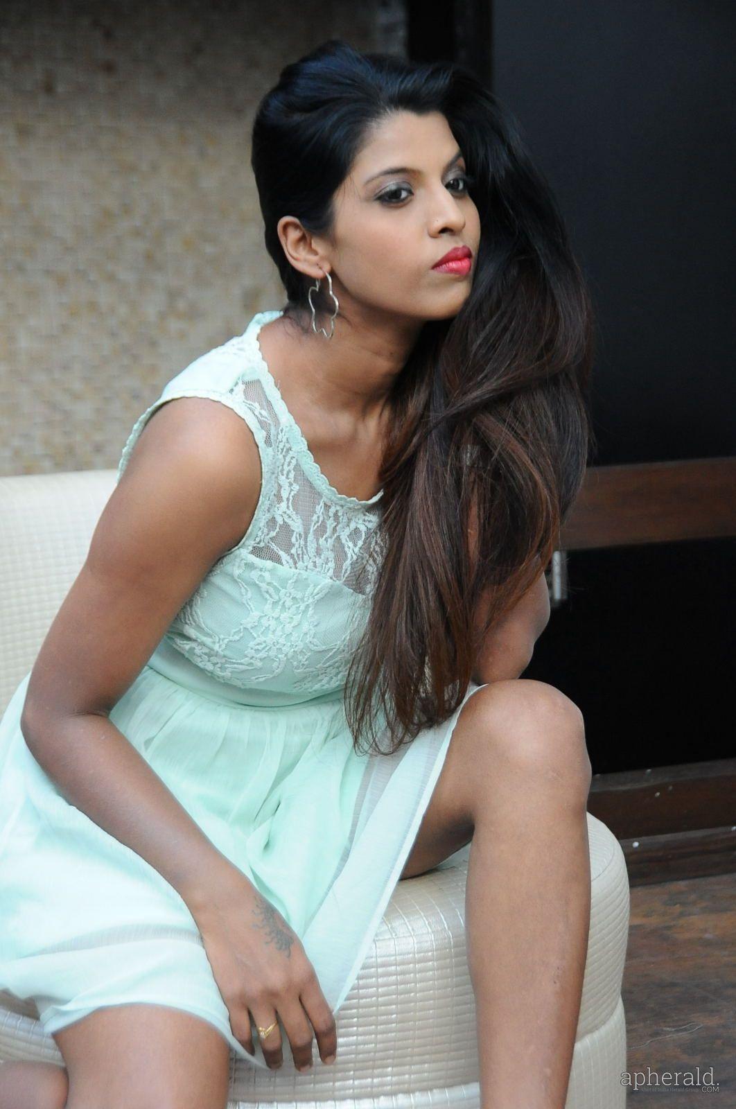 Manisha Pillai Hot Pics