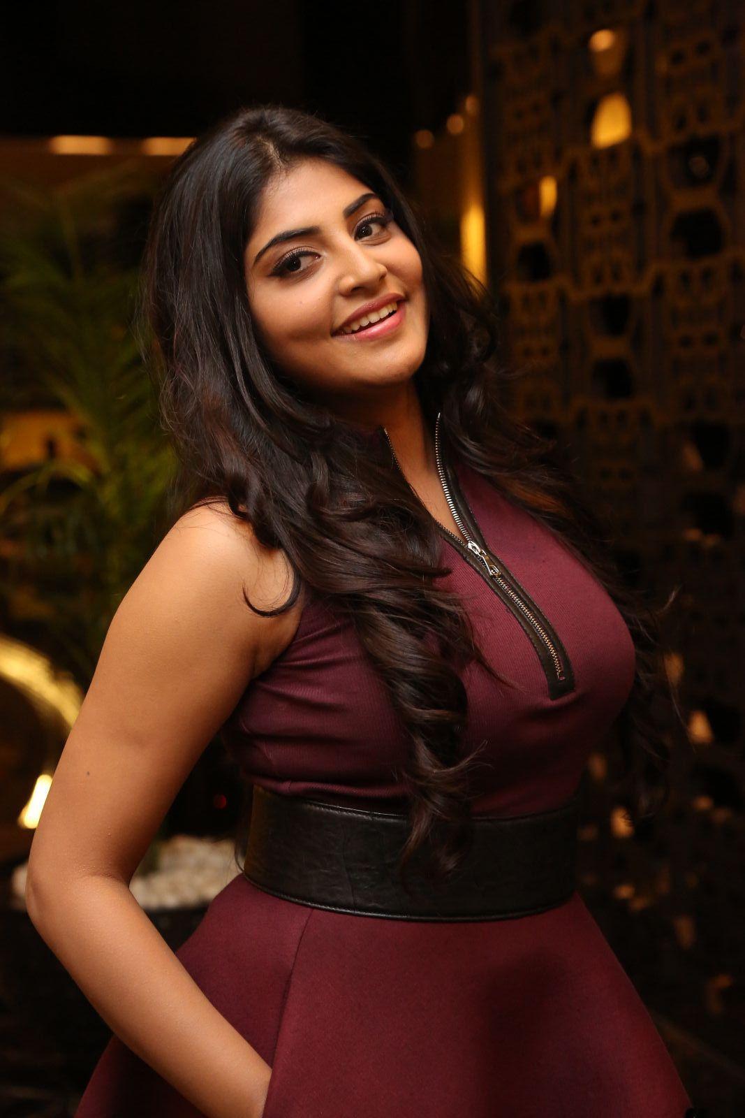 Manjima Mohan Cute Pics