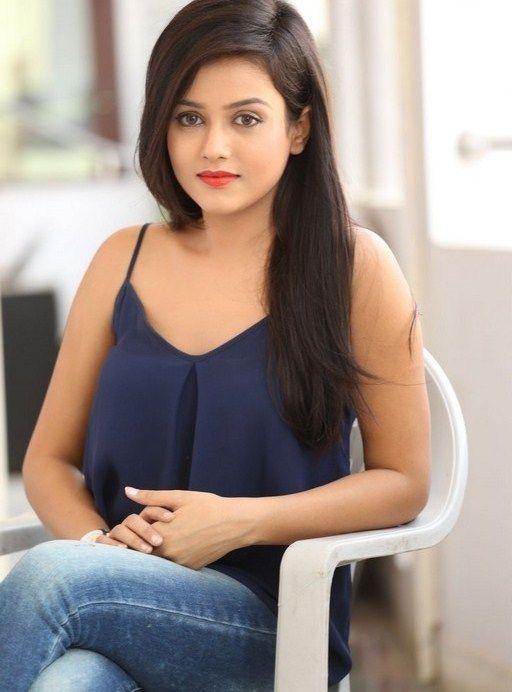 Mishti Chakraborty Images