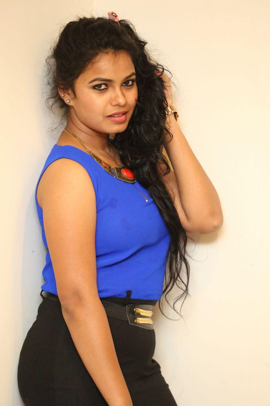 Naveena Jackson New Photos