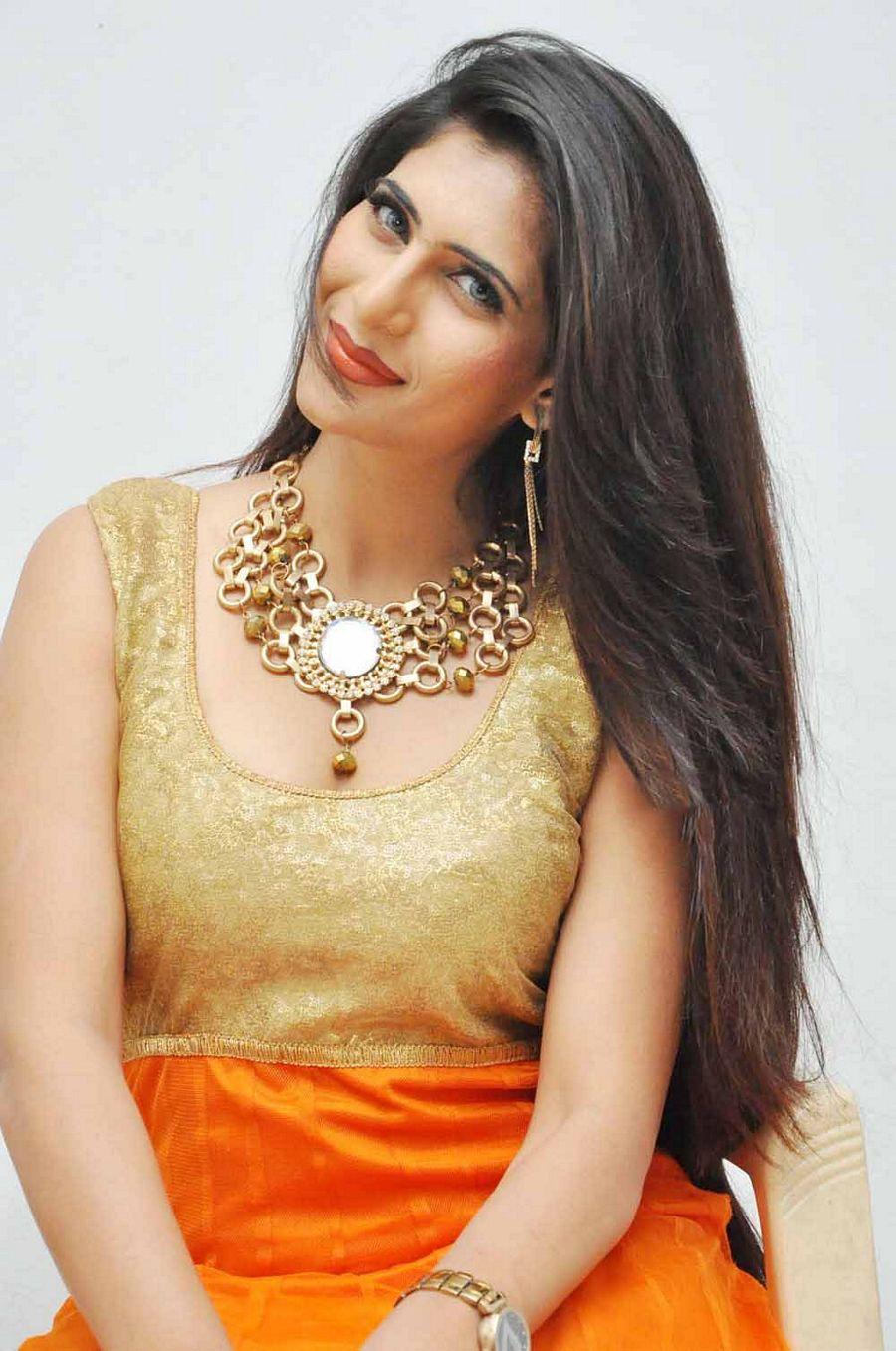 Neha Saxena Beautiful Photos