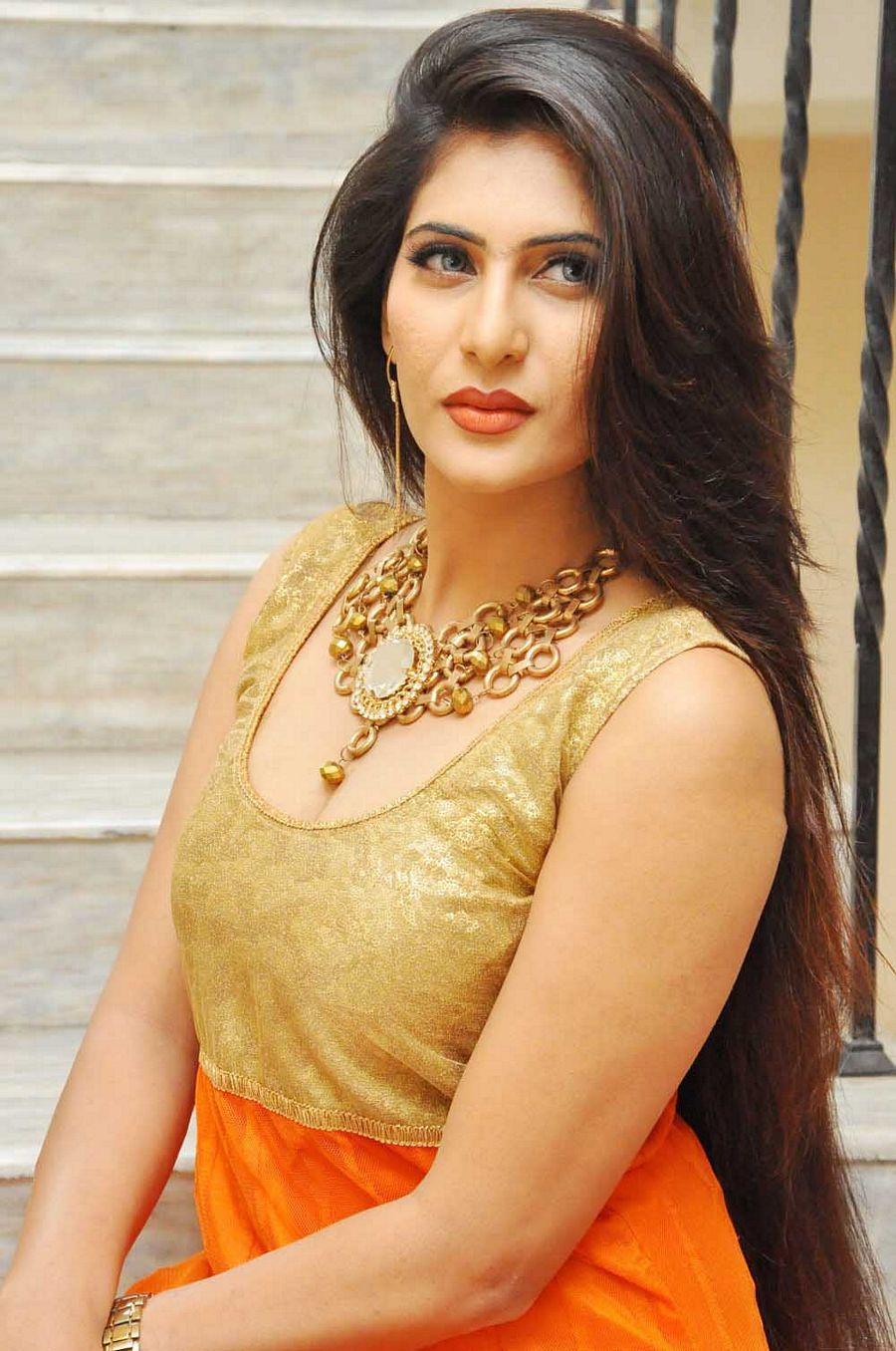 Neha Saxena Beautiful Photos
