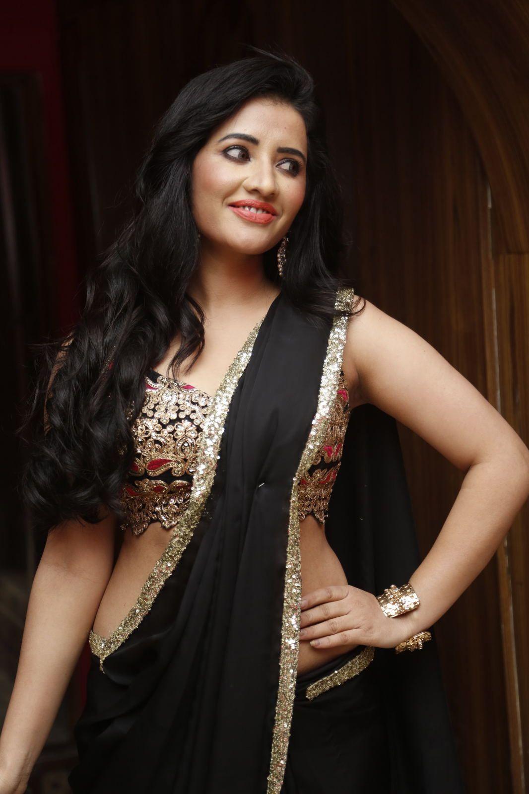 Niiri Arore Latest Stills