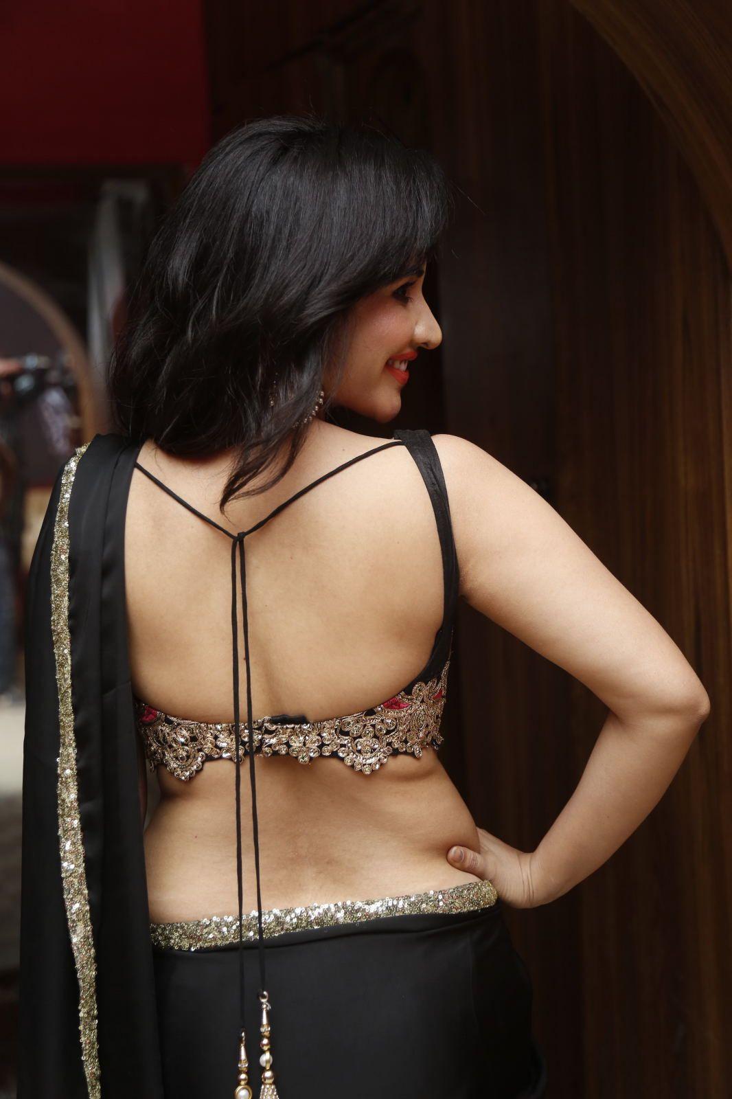 Niiri Arore Latest Stills