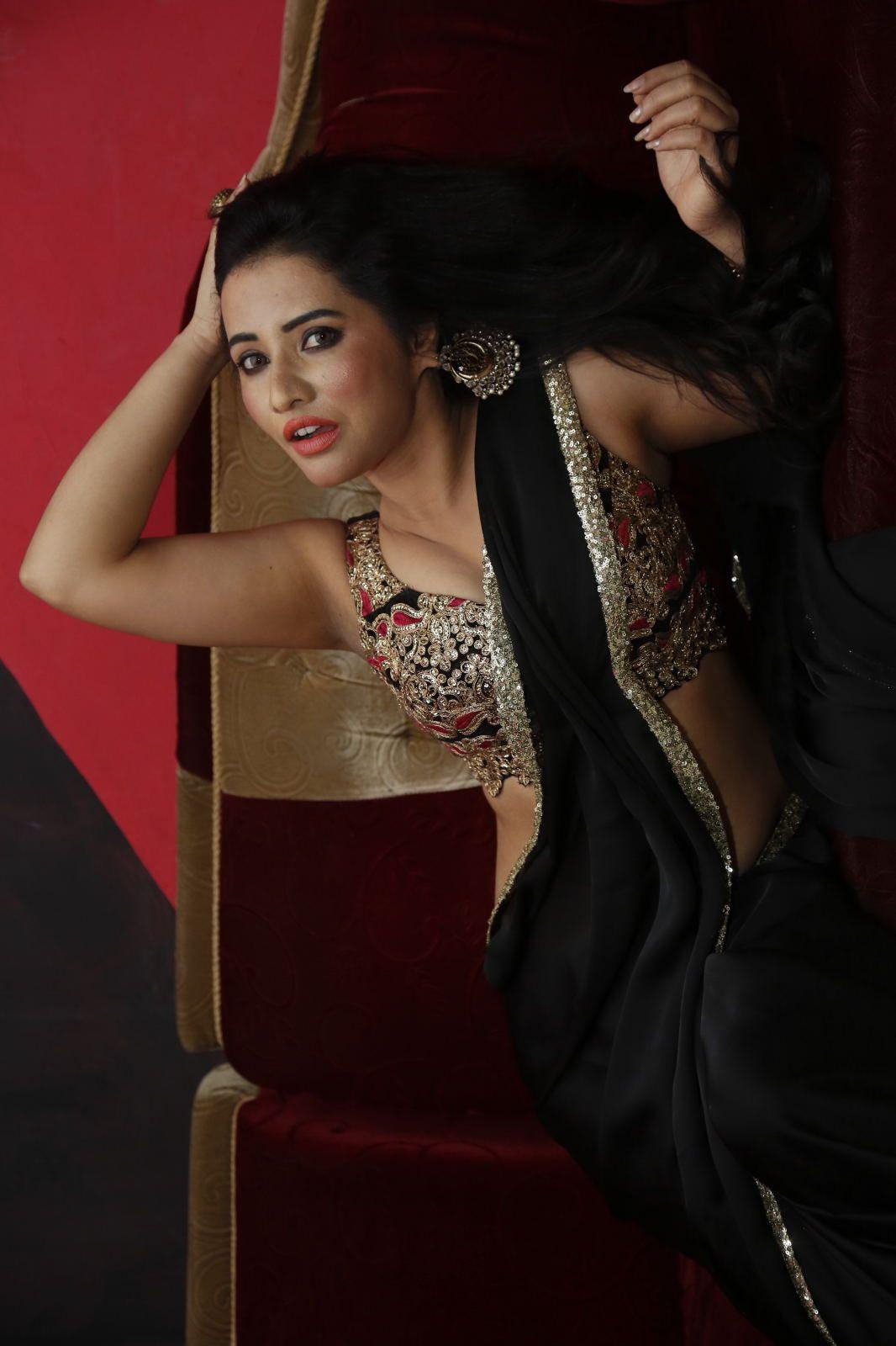 Niiri Arore Latest Stills