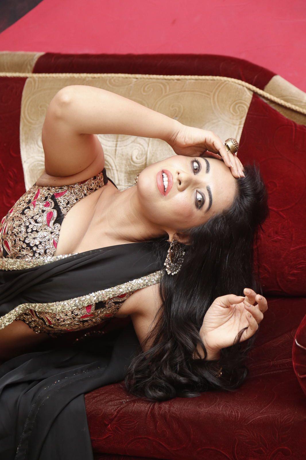 Niiri Arore Latest Stills