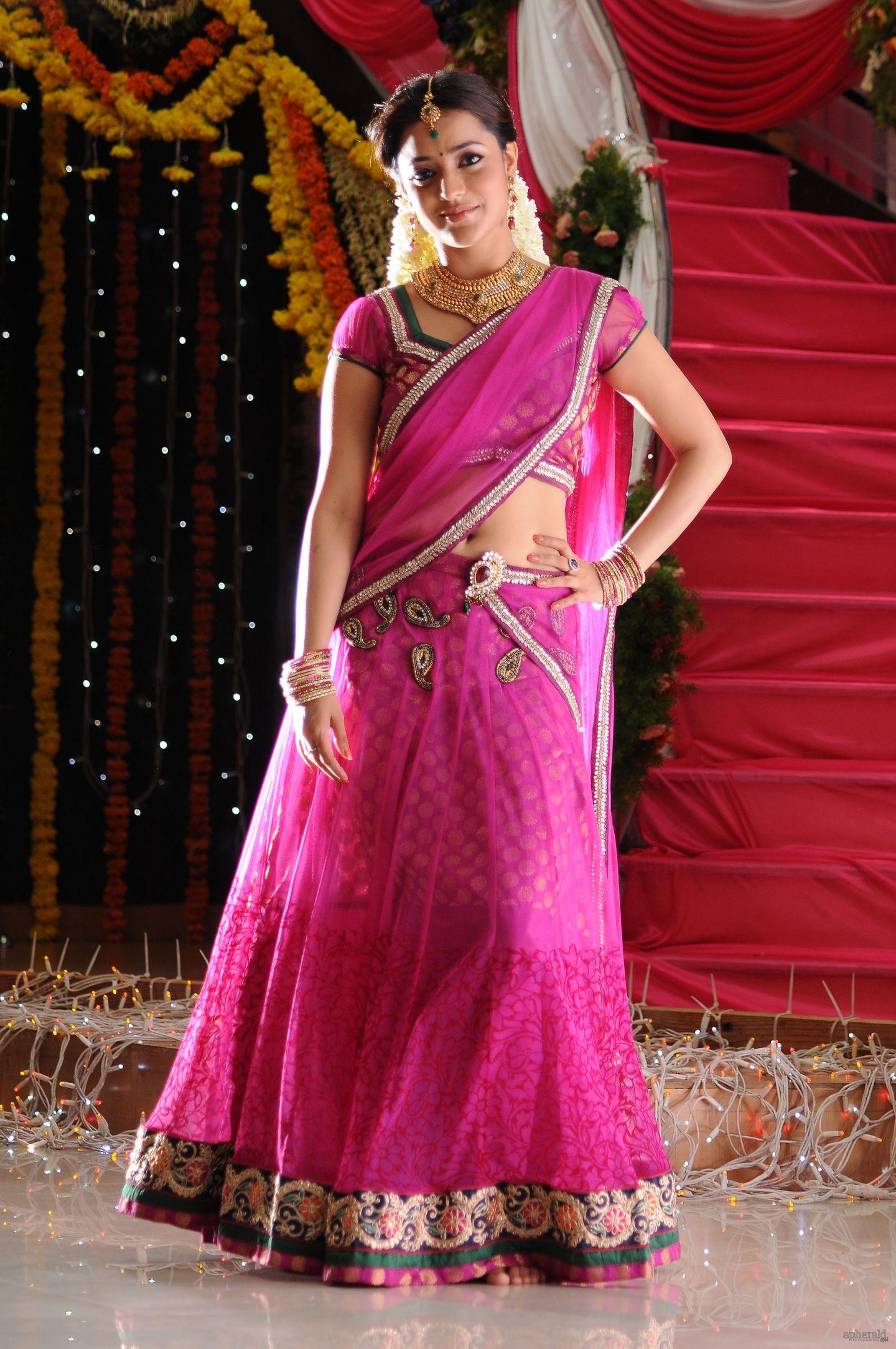 Nisha Agarwal Half Saree Pics