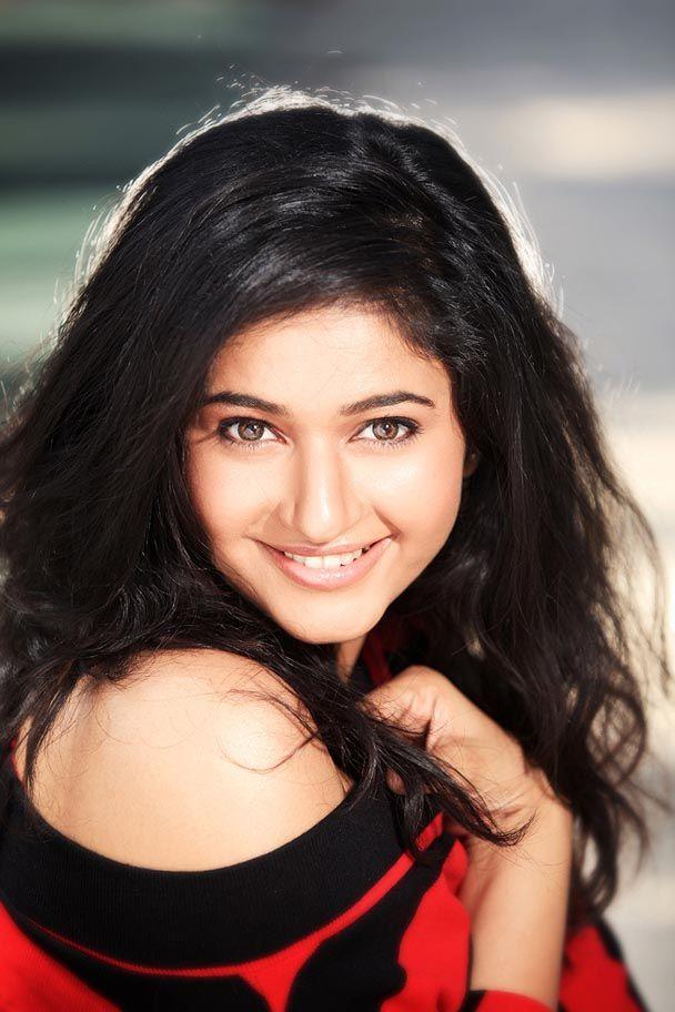 Popular Indian Actress Poonam Bajwa Hot And Glamorous Pictures