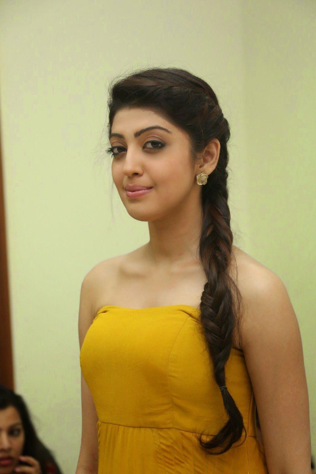 Praneetha Latest Cute Photos