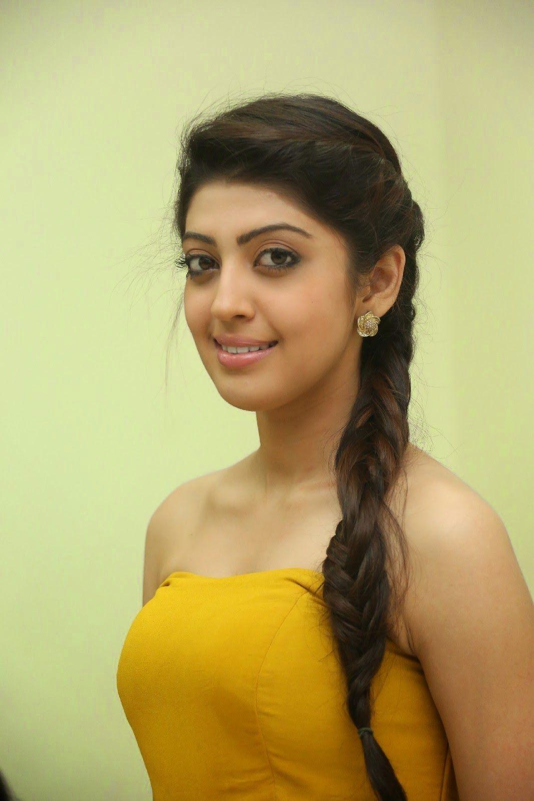 Praneetha Latest Cute Photos