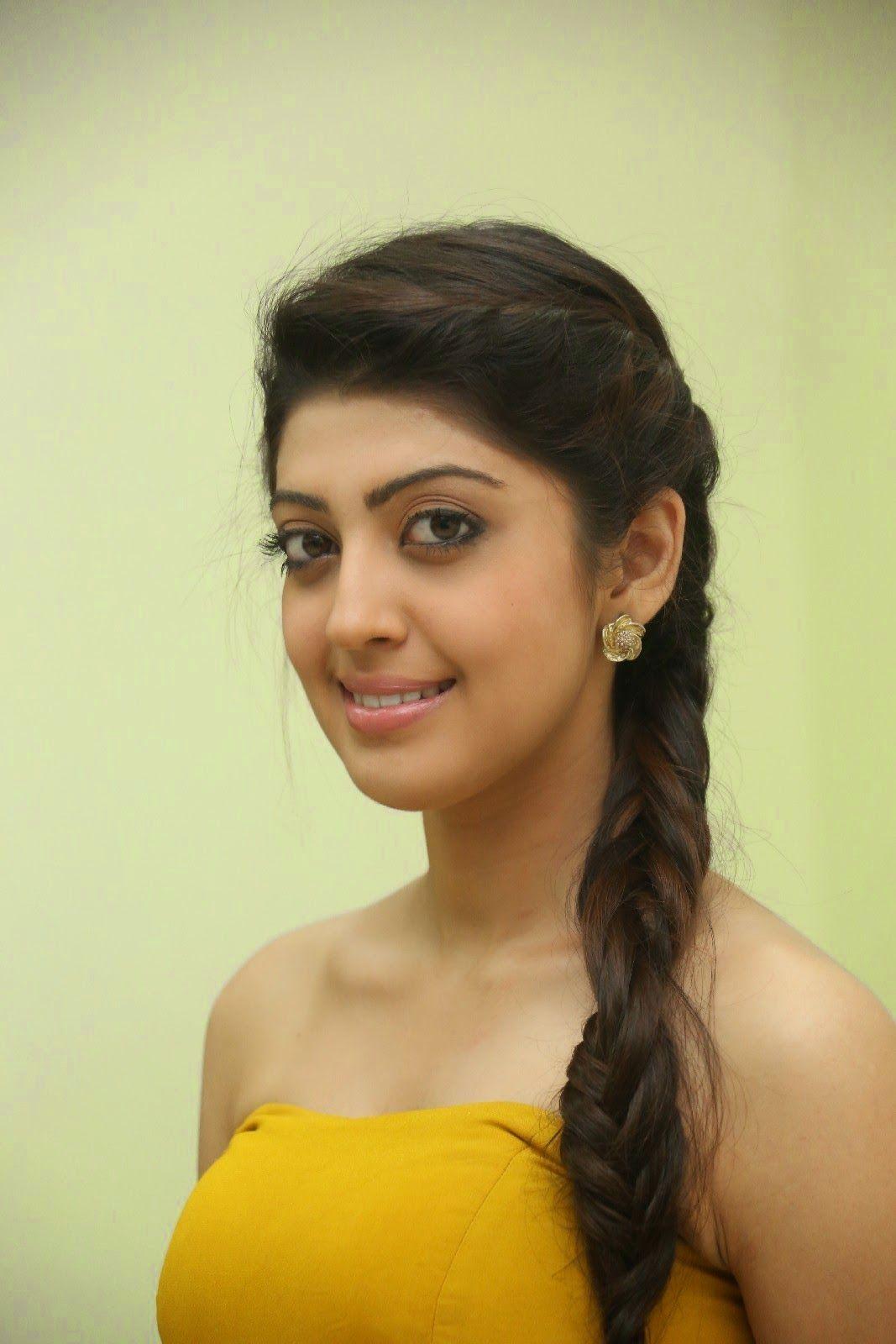Praneetha Latest Cute Photos