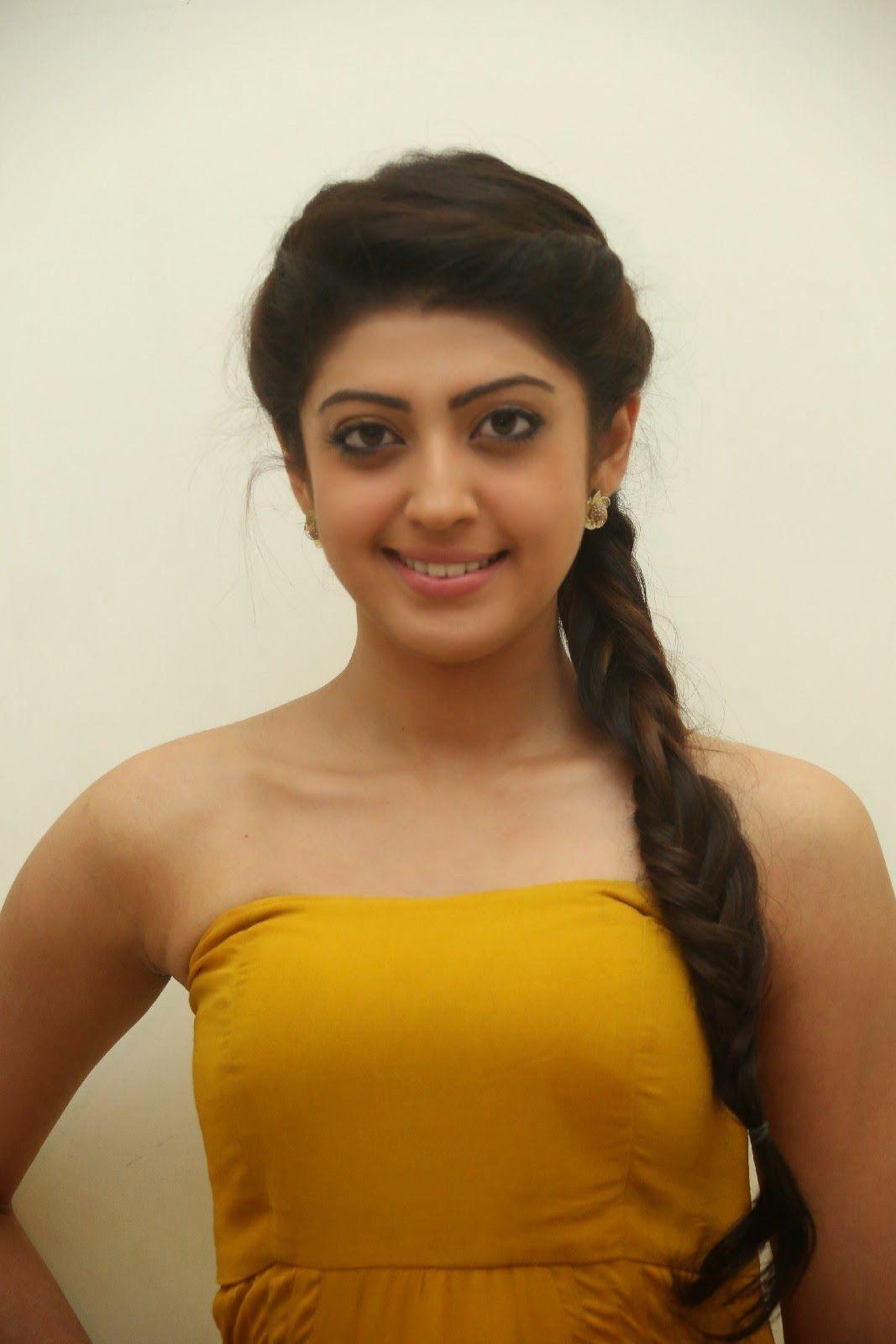 Praneetha Latest Cute Photos