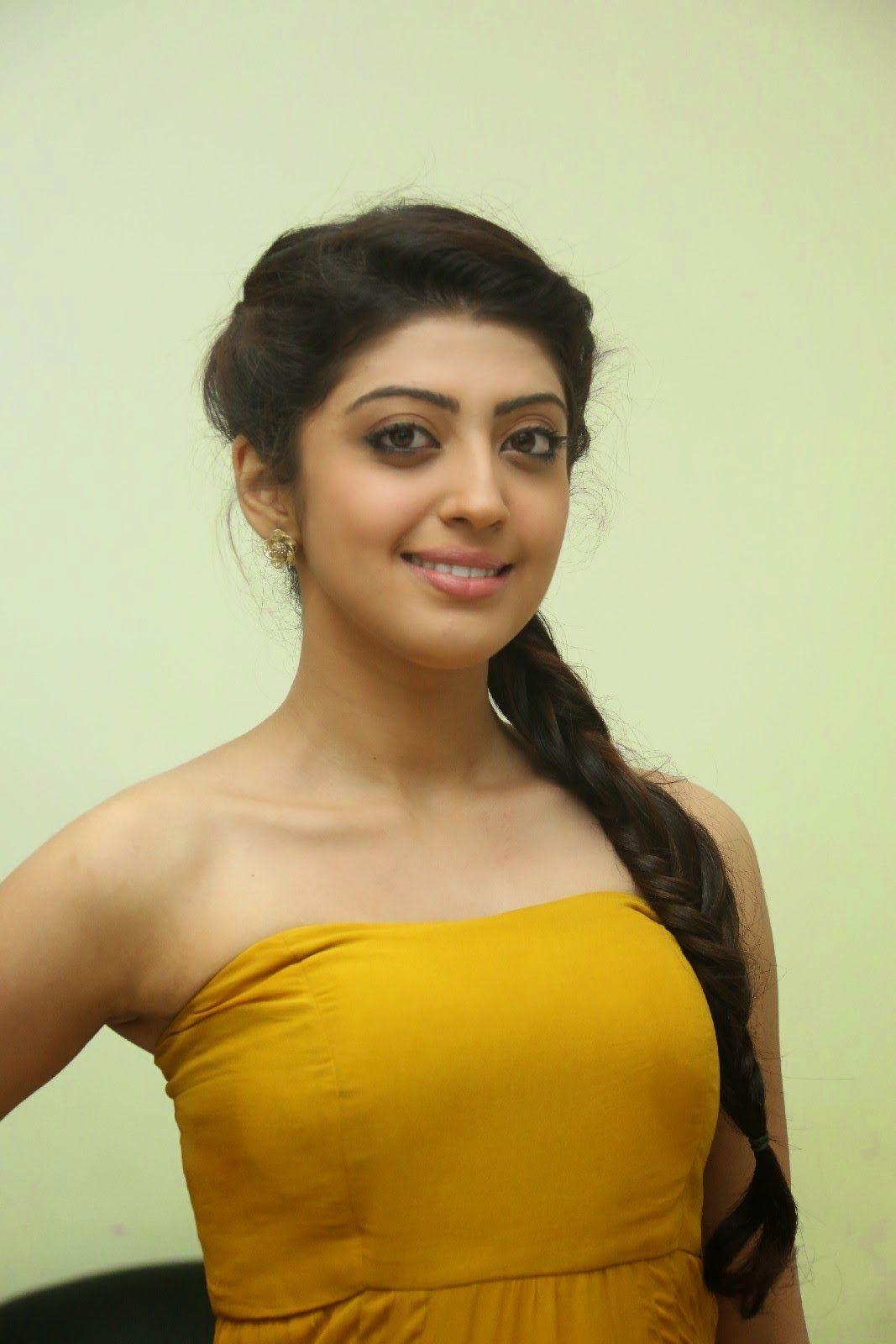 Praneetha Latest Cute Photos