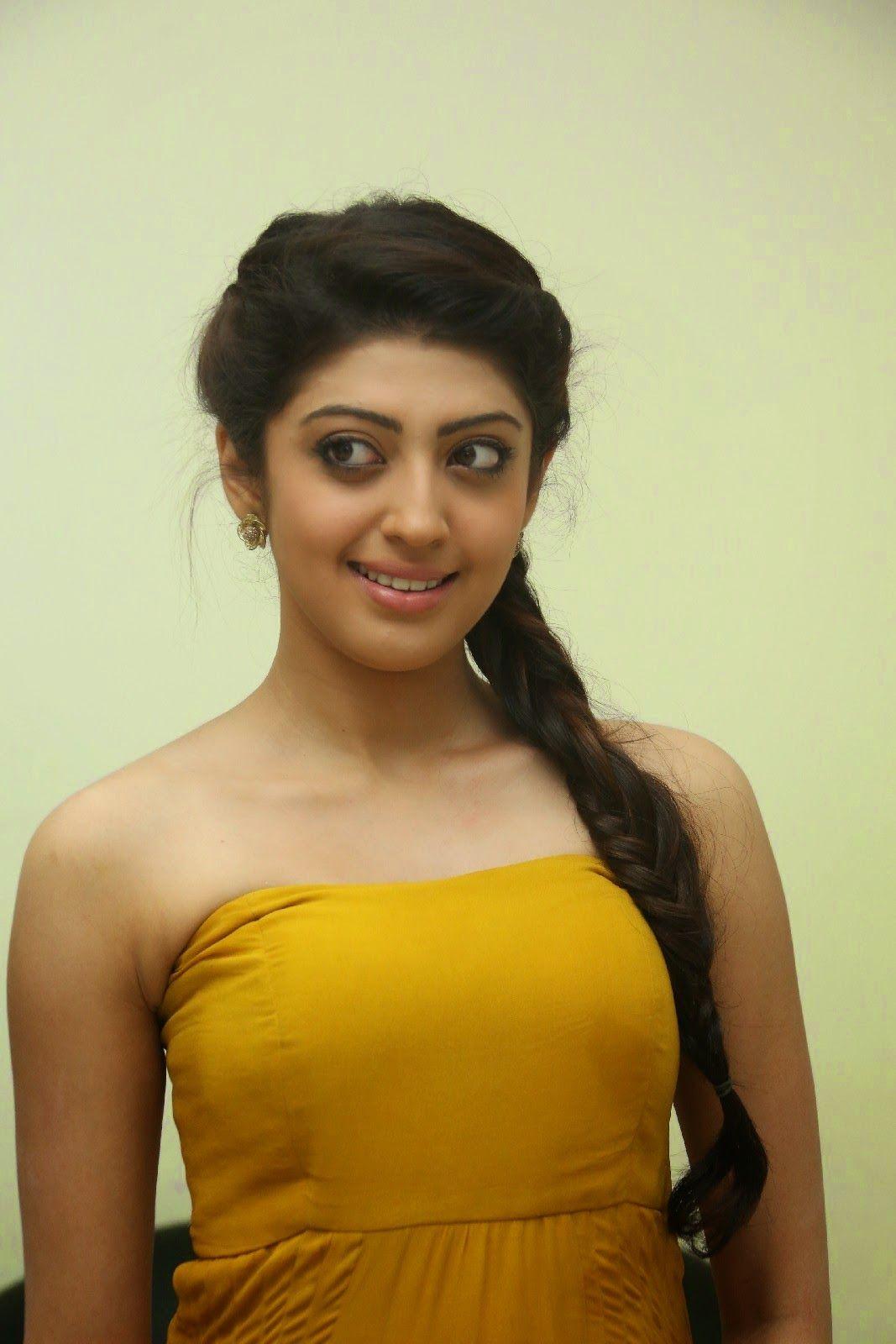 Praneetha Latest Cute Photos