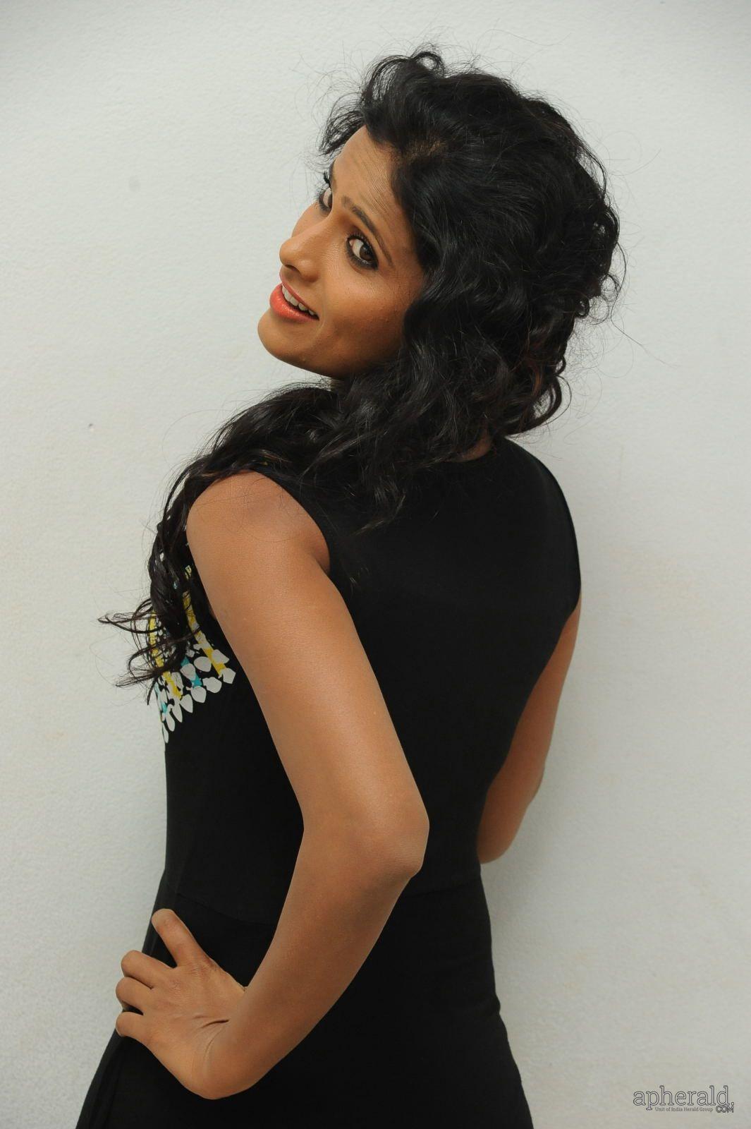 Prasanthi Sexy Pics