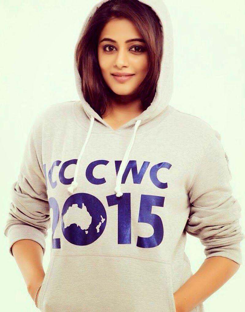 Priyamani Hot Stills