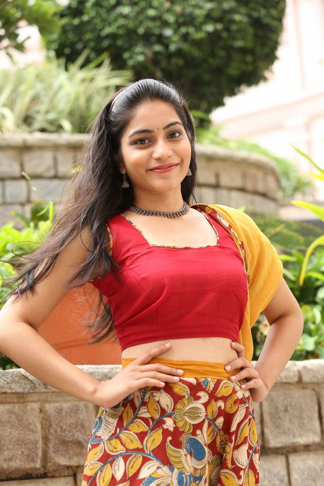 Punarnavi Bhupalam Sexy Stills